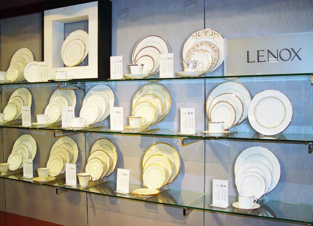 Lenox-Optmized | BAW Plastics Inc.